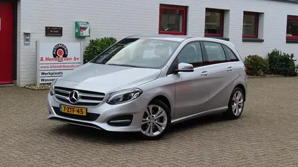 Gebruikt 2015 Mercedes B180 Ambition MPV | € 14.950 (Eerlijke prijs)