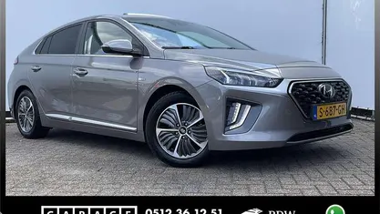 Grijs Occasion 2021 Hyundai Ioniq Premium Hatchback | € 19.900 (Eerlijke prijs)