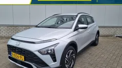 Grijs, metallic lak Gebruikt 2021 Hyundai Bayon Comfort SUV | € 17.940 (Eerlijke prijs)