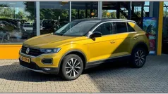 Goud, metallic lak Gebruikt 2018 VW T-Roc Style SUV | € 18.945 (Eerlijke prijs)