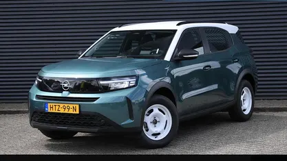 Groen Nieuw 2025 Opel Frontera SUV | € 30.995 (Eerlijke prijs)