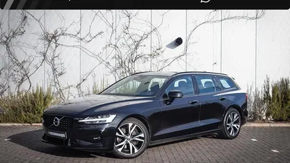 Occasion 2020 Volvo V60 R-Design Stationwagen | € 30.894 (Goede deal)