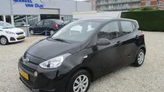 Zwart Gebruikt 2019 Hyundai i10 Comfort Hatchback | € 10.950 (Eerlijke prijs)