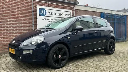 Blauw Gebruikt 2012 Fiat Punto Evo Easy Hatchback | € 2.950 (Eerlijke prijs)