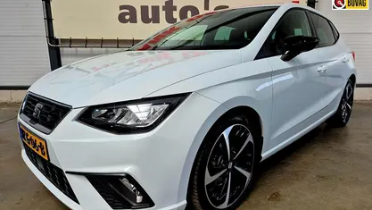Wit Gebruikt 2023 Seat Ibiza FR Hatchback | € 20.950 (Goede deal)