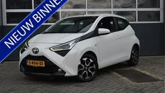 Gebruikt 2020 Toyota Aygo X-play Hatchback | € 10.900 (Eerlijke prijs)