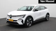Blanc glacier 369 Gebruikt 2023 Renault Mégane Equilibre Hatchback | € 25.440 (Super prijs)