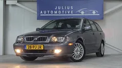 Gebruikt 2004 Volvo V40 Stationwagen | € 2.893 (Eerlijke prijs)