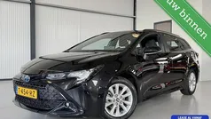 Zwart Gebruikt 2023 Toyota Corolla Active Stationwagen | € 25.950 (Eerlijke prijs)