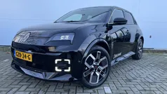 Zwart Gebruikt 2024 Renault R5 Iconic Hatchback | € 34.495 (Eerlijke prijs)