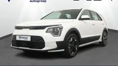 Wit Nieuw 2025 Kia e-Niro Light SUV | € 35.995 (Super prijs)