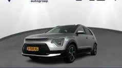 Grijs Gebruikt 2024 Kia Niro 2 SUV | € 34.450 (Eerlijke prijs)