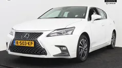 Gebruikt 2021 Lexus CT200h Hatchback | € 24.945 (Eerlijke prijs)
