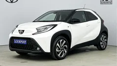 Wit Gebruikt 2025 Toyota Aygo Pulse Hatchback | € 21.445 (Eerlijke prijs)