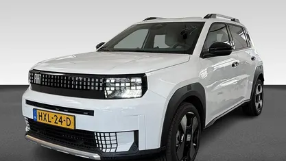 Occasion 2025 Fiat Grande Panda La Prima Hatchback | € 24.995 (Eerlijke prijs)