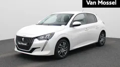 Wit Gebruikt 2021 Peugeot 208 Active Hatchback | € 14.900 (Eerlijke prijs)
