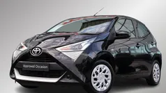 Gebruikt 2020 Toyota Aygo X-play Hatchback | € 11.940 (Eerlijke prijs)