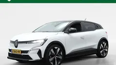 Gebruikt 2023 Renault Mégane IV Equilibre Hatchback | € 21.950 (Super prijs)