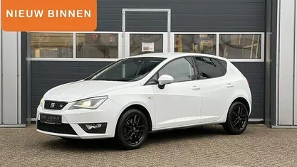 Occasion 2017 Seat Ibiza CONNECT Hatchback | € 9.995 (Super prijs)