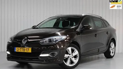 Bruin Gebruikt 2014 Renault Mégane GrandTour Expression Stationwagen | € 3.950 (Eerlijke prijs)