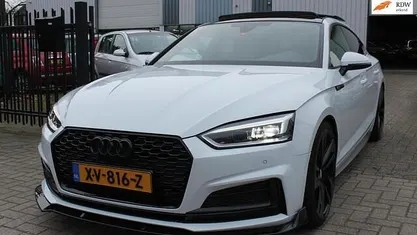 Wit Occasion 2019 Audi A5 Sportback S-Line Hatchback | € 25.995 (Eerlijke prijs)