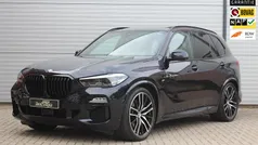 Zwart Gebruikt 2021 BMW X5 Executive SUV | € 61.950 (Eerlijke prijs)