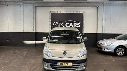Grijs Gebruikt 2008 Renault Kangoo Expression MPV | € 2.950 (Eerlijke prijs)