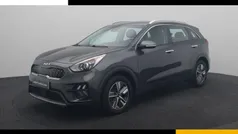 Grijs, metallic lak Gebruikt 2022 Kia Niro SUV | € 26.440 (Goede deal)