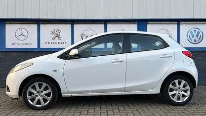 Occasion 2008 Mazda 2 Hatchback | € 2.995 (Goede deal)