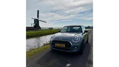 Grijs Gebruikt 2016 Mini ONE Business Hatchback | € 12.500 (Goede deal)