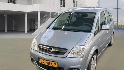 Grijs Occasion 2009 Opel Meriva Cosmo MPV | € 3.450 (Eerlijke prijs)