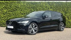 Gebruikt 2022 Volvo V60 R-Design Stationwagen | € 36.440 (Eerlijke prijs)