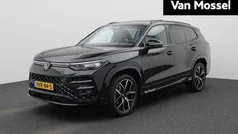Zwart Gebruikt 2025 VW Tayron R-line Edition SUV | € 65.900 (Eerlijke prijs)