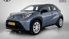 Gebruikt 2024 Toyota Aygo Play Hatchback | € 18.245 (Eerlijke prijs)