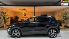 Zwart Gebruikt 2020 VW T-Cross Style SUV | € 22.985 (Eerlijke prijs)