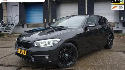 Zwart Gebruikt 2015 BMW 116 Comfort Edition Hatchback | € 8.995 (Eerlijke prijs)