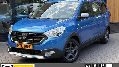 Occasion Dacia Lodgy Stepway 116 PK (85 kW) 2017 Blauw, metallic lak MPV