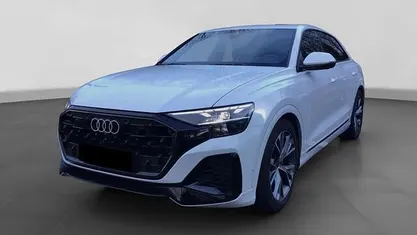 Occasion 2025 Audi Q8 Proline SUV | € 83.950 (Super prijs)