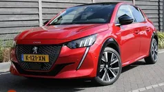 Rood Gebruikt 2021 Peugeot 208 GT Hatchback | € 14.950 (Eerlijke prijs)