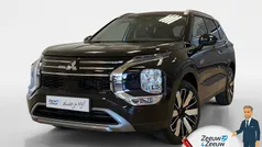 Gebruikt 2025 Mitsubishi Outlander P-HEV Edition SUV | € 54.395 (Goede deal)
