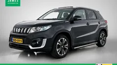 Zwart Gebruikt 2020 Suzuki Vitara SUV | € 19.340 (Eerlijke prijs)