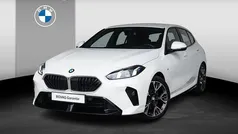 Wit Occasion 2024 BMW 120 Comfort Edition Hatchback | € 32.900 (Eerlijke prijs)