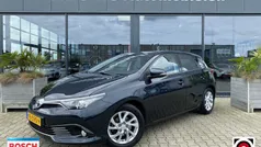 Grijs Gebruikt 2016 Toyota Auris Hatchback | € 12.800 (Goede deal)