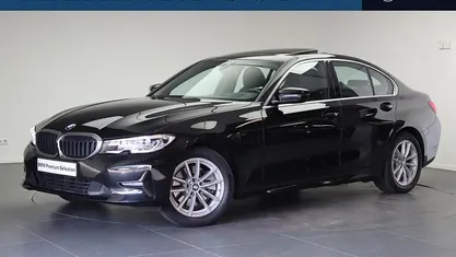 Zwart Gebruikt 2021 BMW 320e Executive Sedan | € 27.950 (Super prijs)