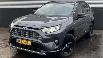 Occasion 2020 Toyota RAV4 Hybrid Premium SUV | € 30.900 (Eerlijke prijs)