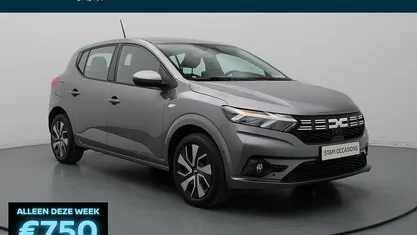 Gebruikt 2024 Dacia Sandero Expression Hatchback | € 18.290 (Eerlijke prijs)