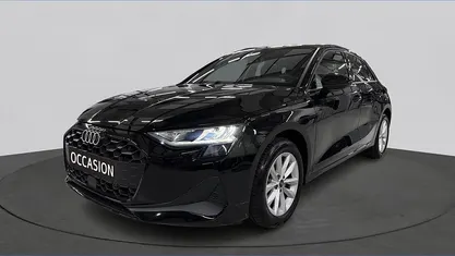Zwart Gebruikt 2024 Audi A3 Sportback Proline Hatchback | € 34.250 (Eerlijke prijs)