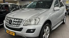 Grijs (metallic) Gebruikt 2010 Mercedes 350 SUV | € 14.950 (Super prijs)