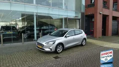 Grijs Gebruikt 2020 Ford Focus Hatchback | € 14.499 (Eerlijke prijs)