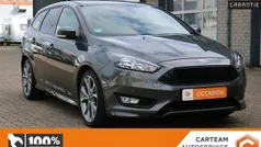 Grijs Gebruikt 2018 Ford Focus ST-Line Stationwagen | € 13.545 (Eerlijke prijs)